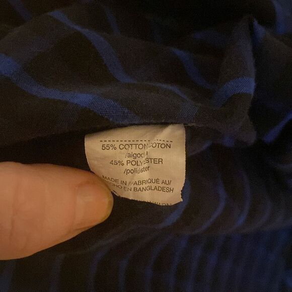 Axist Men’s Button Up Blue and Black Plaid Shirt Medium - Picture 7 of 7